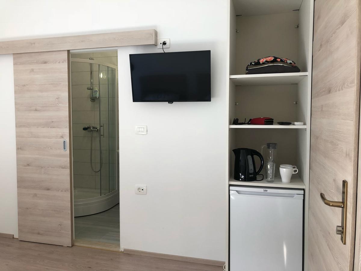 Apartments & Rooms Nardin Изола Екстериор снимка